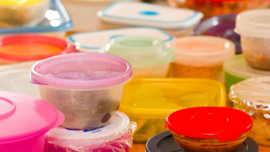 diwali hacks how to clean kitchen plastic containers easilyेे